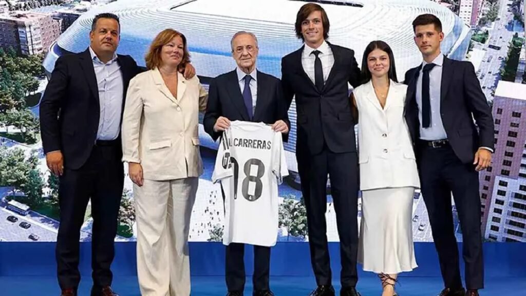 دموع كاريراس ترافق عودته لريال مدريد .. تغطية