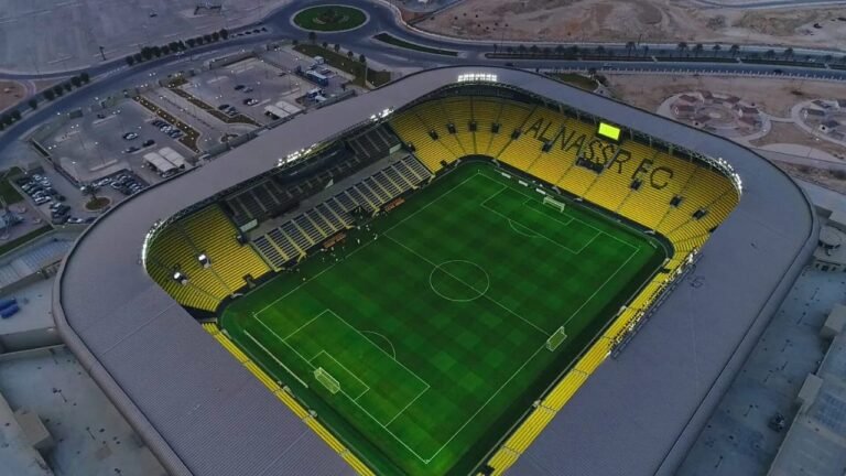 ملعب النصر.. سنوات تمر والذهب لا يمر
