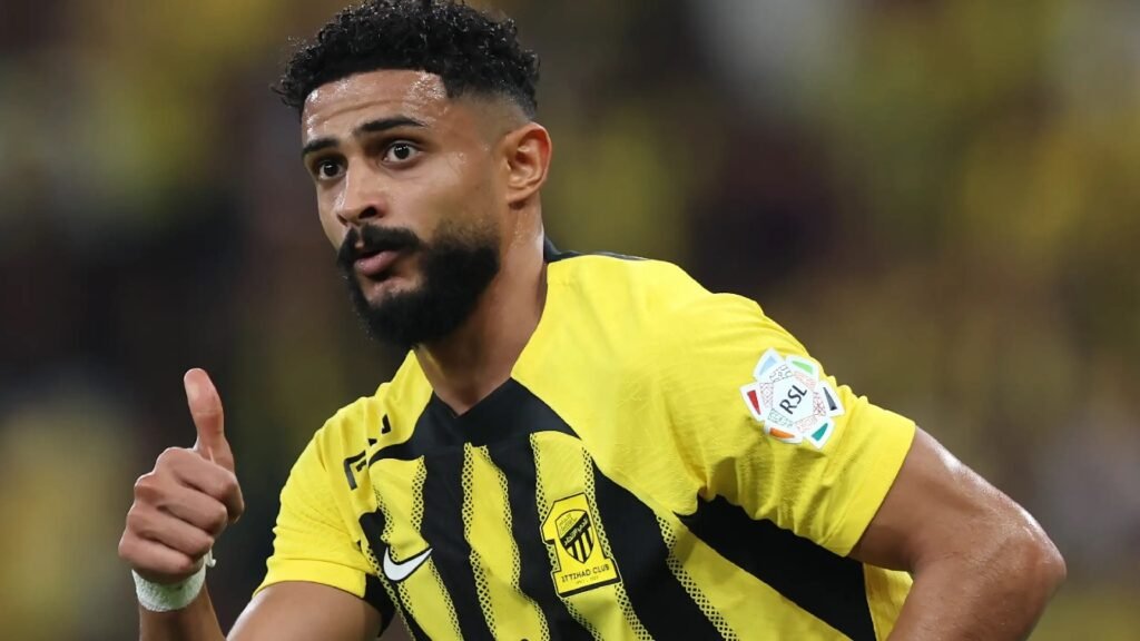الاتحاد يفاوض النصر لضم عبدالإله العمري