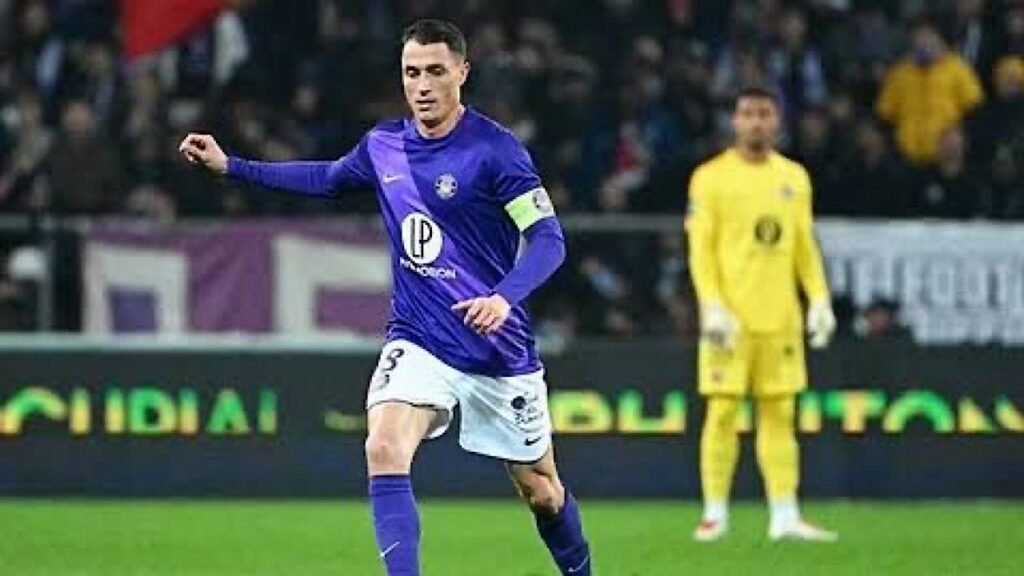 الشباب يتفق مع السويسري فنسنت سييرو لتعزيز صفوف الفريق