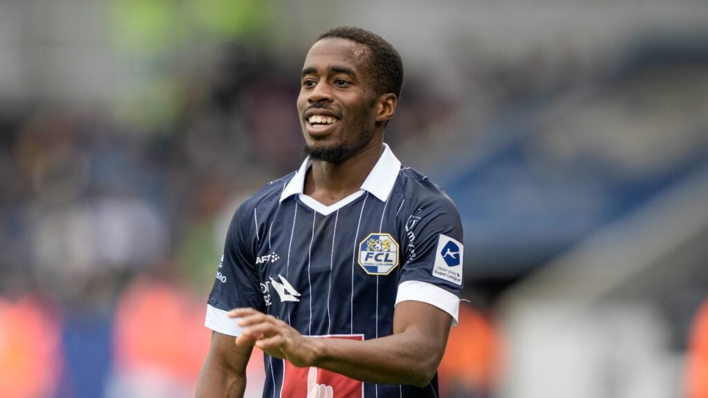 صراع بين الزمالك والرياض على ضم الفرنسي تيدي أوكو