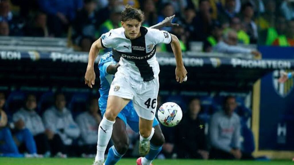 تشيروبيني: ليوني باقٍ في بارما ولن نفكر في التنازل عنه