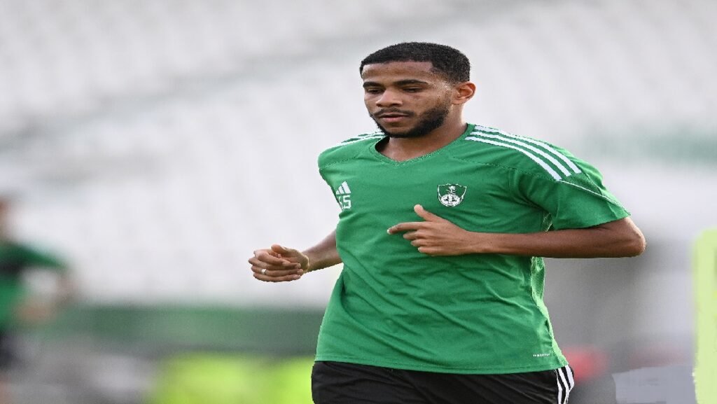 الشباب يضم فيصل الصبياني لثلاثة مواسم