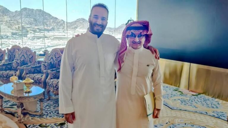 الأمير الوليد بن طلال يهدي انتصار الهلال لولي العهد: فوز تاريخي على السيتي