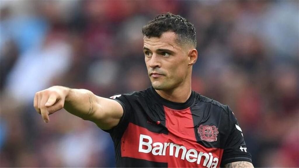 تن هاج يرفض رحيل تشاكا وسط أنباء انتقاله لسندرلاند