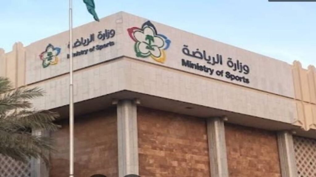 وزارة الرياضة تطلق برنامج حكايا الشباب 2025 في الباحة وأبها والطائف