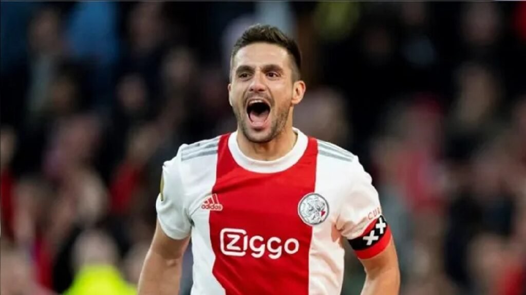 الاتحاد يتقدم بعرض لضم تاديتش