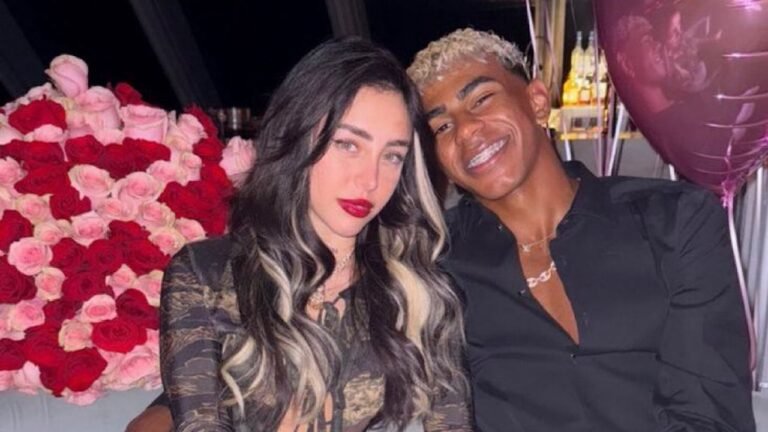 لامين يامال يثير الجدل بصورة مع المغنية الأرجنتينية نيكي نيكول.. صور