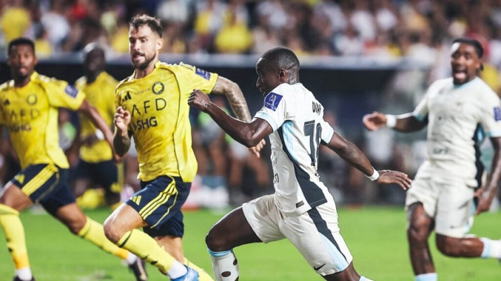 موعد عودة الاتحاد إلى جدة عقب توديع السوبر