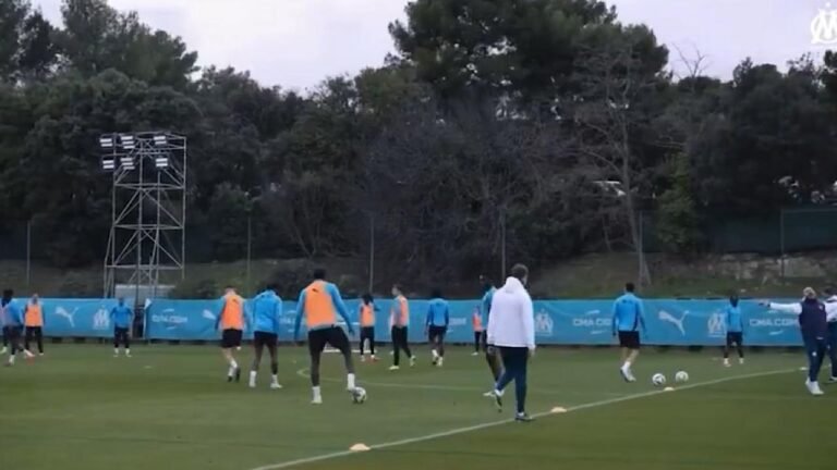 اشتباك بالأيدي بين مدرب مارسيليا ولاعب الفريق اسماعيل كونيه.. تغطية