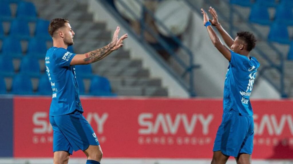 الهلال يكتسح الفيحاء برباعية