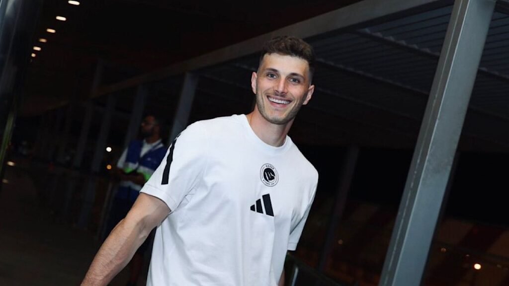 بينتو يقترب من الرحيل عن النصر