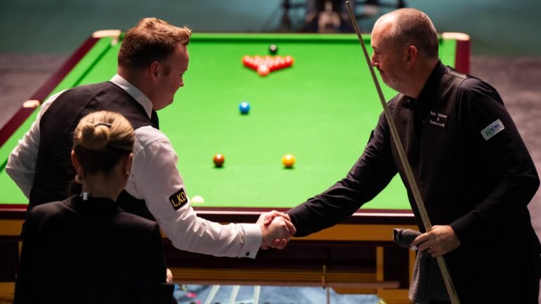 الإنجليزي أوسيلفان يحسم تأهله إلى الدور ربع النهائي من بطولة الماسترز للسنوكر.. وحامل اللقب يغادر .. صور