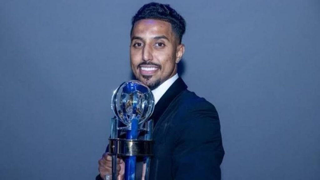 سالم الدوسري مرشح لجائزة أفضل لاعب آسيوي 2025