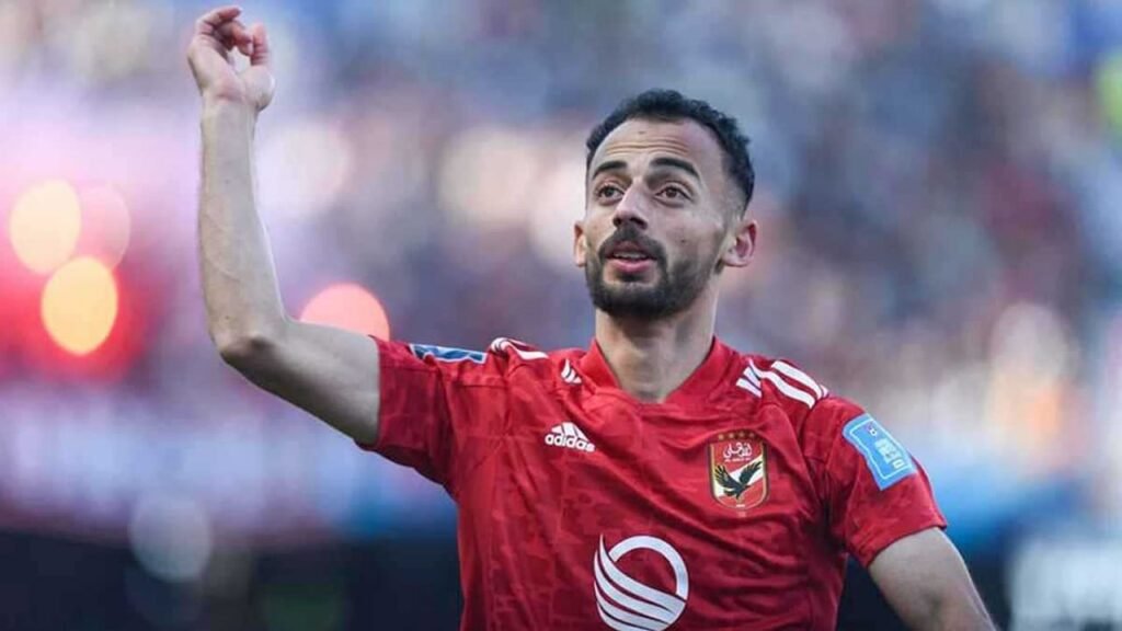 أسطورة الأهلي المصري يهاجم الإدارة بسبب أزمة أحمد عبدالقادر