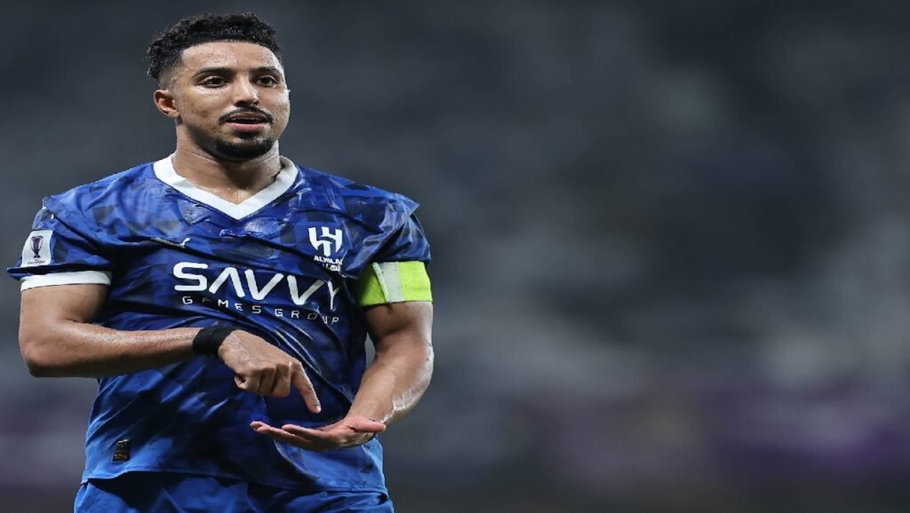 الدوسري يحصد جائزة أفضل لاعب محلي لموسم 2024-2025