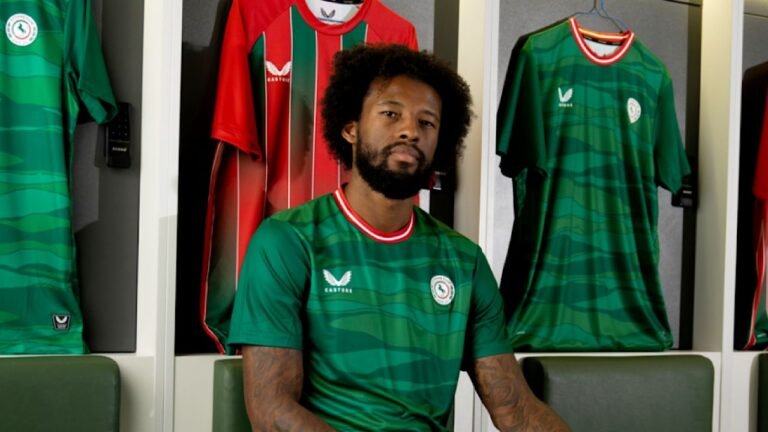 الاتفاق يدشن طقمه الجديد