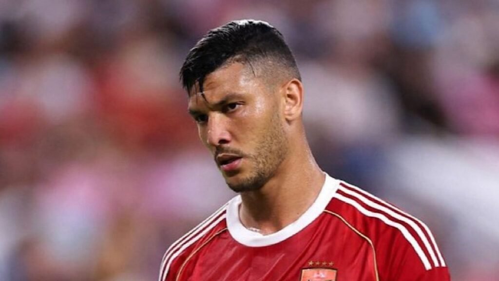 الشباب يفاوض مدافع الأهلي المصري