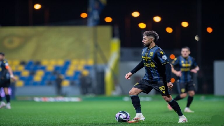 الخلود يقترب من إتمام التعاقد مع هتان باهبري