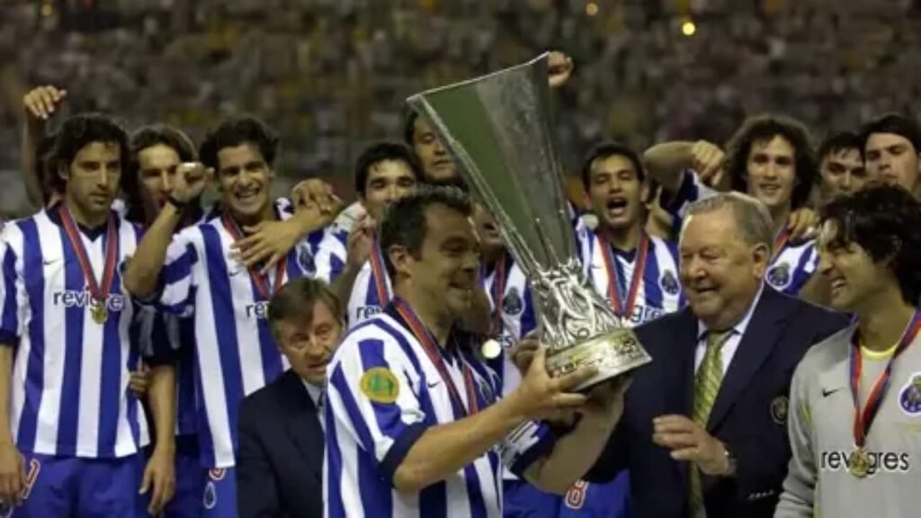 مورينيو ينهار باكيًا بعد وفاة قائده السابق كوستا: رحل جزء من تاريخي .. تغطية