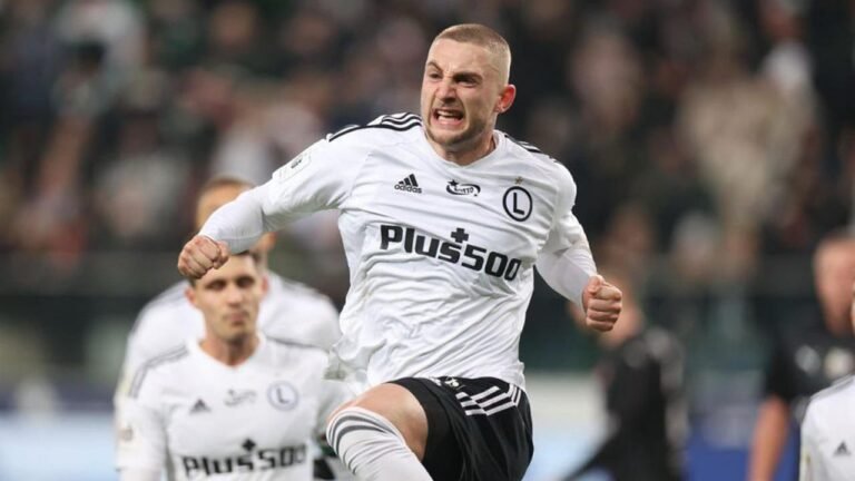 الأخدود يقترب من ضم المهاجم السلوفيني بلاز كرامر