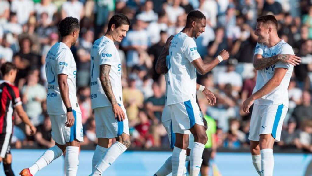 الهلال يكتسح آراو السويسري بسداسية