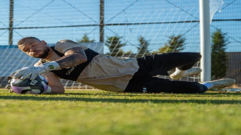 الأخدود ينتظر الحارس برتغال بعد غيابه لظروف عائلية