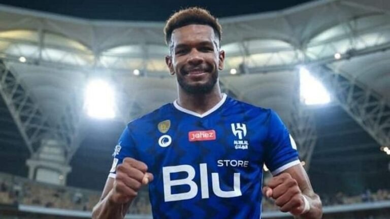 البليهي يثير الجدل بصورة ويلمح باقتراب رحيله للاتحاد