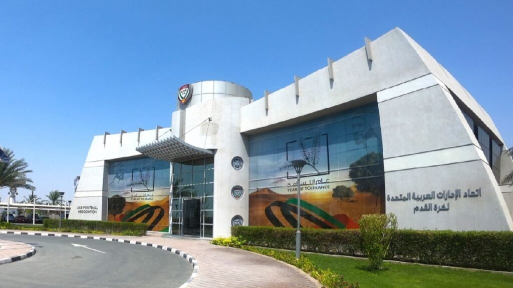 اتحاد الكرة الإماراتي يرفض تشكيك العين في نزاهة التحكيم