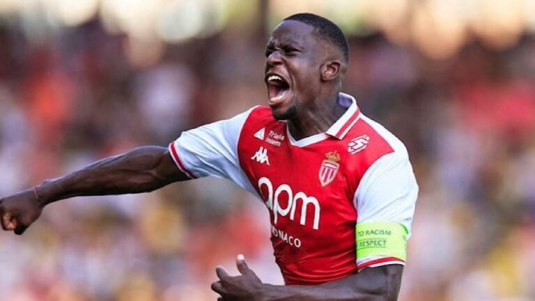 زكريا يقترب من الأهلي