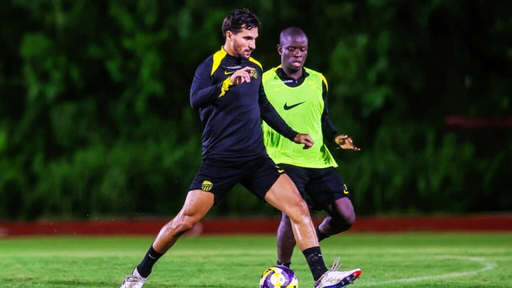 الاتحاد يختتم استعداداته تحت الأمطار قبل مواجهة النصر