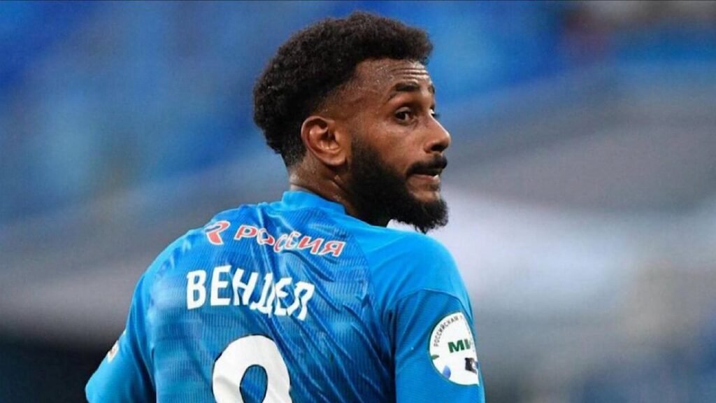 رئيس زينيت الروسي ينفي تلقي عرض من الاتحاد للتعاقد مع ويندل