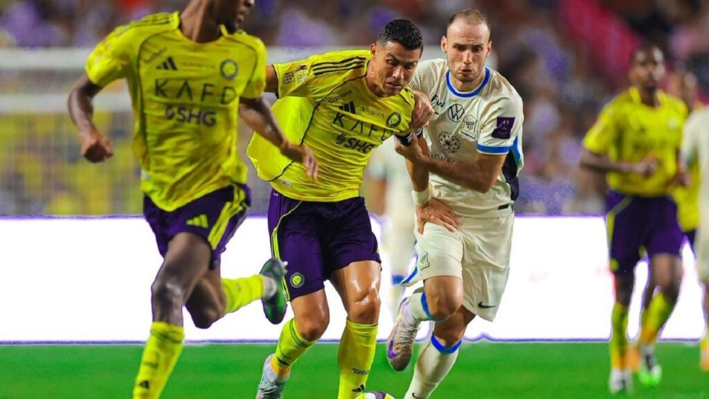 النصر في صراع مع ذاته.. بين أصفر الاتحاد وظل الهلال.. تغطية