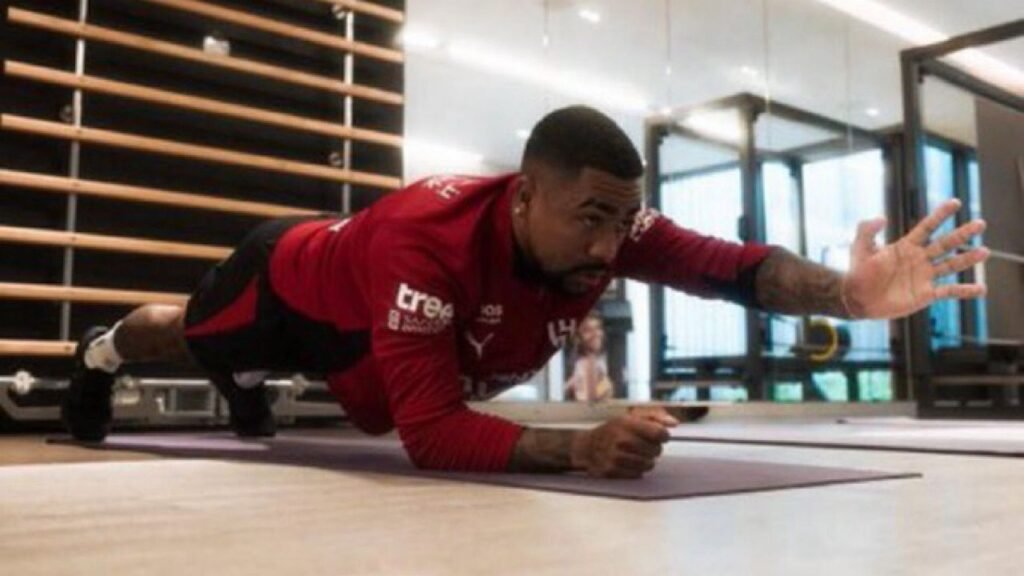 مالكوم يستعرض تحضيراته للموسم الجديد: أشياء عظيمة في الطريق