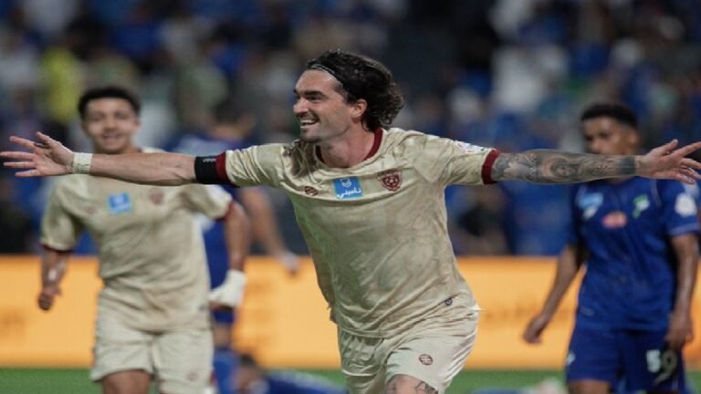 الفيحاء يهزم الفتح بثنائية.. صور