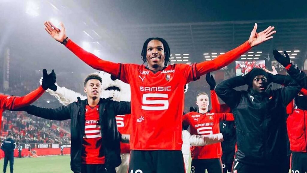 رين يحبط خطط الهلال للتعاقد مع مدافعه جاكيه