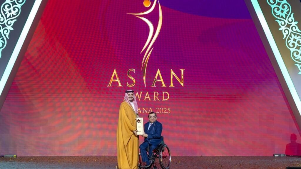 البارالمبية الآسيوية تكرم الأمير فهد بن جلوي بوسام آسيا 2025 .. صور