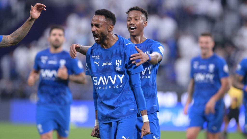 الهلال يهزم الرياض بثنائية في دوري روشن .. صور وتغطية