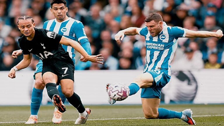 هدف بالخطأ يمنح توتنهام التعادل أمام برايتون