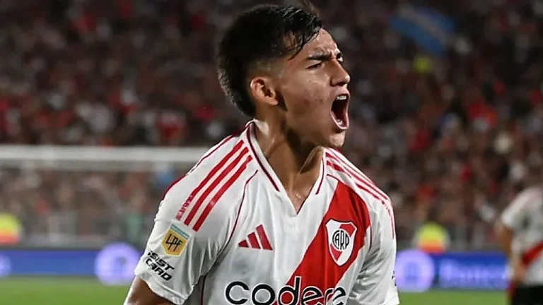 تعثر صفقة تعاقد الهلال مع إيان سوبيابري