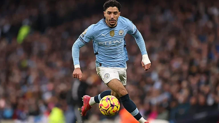 مانشستر سيتي يكشف موعد عودة مرموش للملاعب