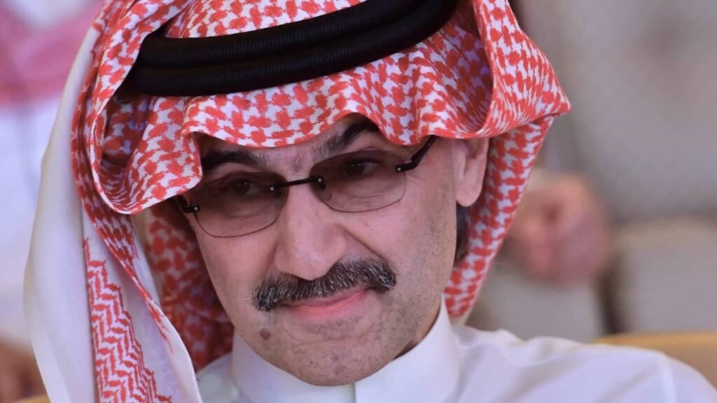 ‏الأمير الوليد في محادثات مع صندوق الاستثمارات العامة للاستحواذ على نادي ⁧‫الهلال.. تغطية