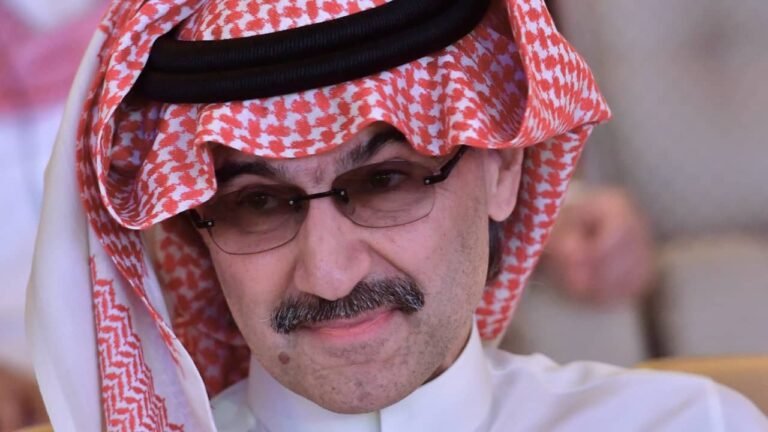 ‏الأمير الوليد في محادثات مع صندوق الاستثمارات العامة للاستحواذ على نادي ⁧‫الهلال.. تغطية