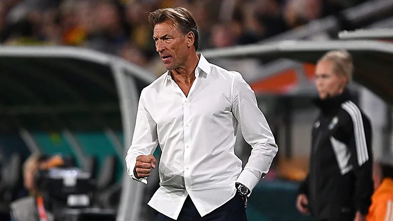 الأخضر يبدأ استعداداته للملحق الآسيوي ويغلق التدريبات