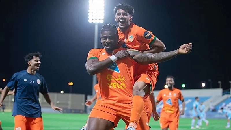 الرائد يتغلب على البكيرية والعلا يواصل الصدارة