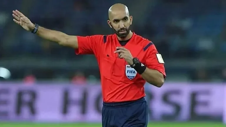 حكم كويتي يدير لقاء الهلال أمام ناساف