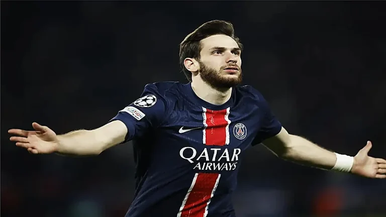 باريس سان جيرمان يستعيد خدمات الثنائي كفاراتسيخيليا ولي كانغ