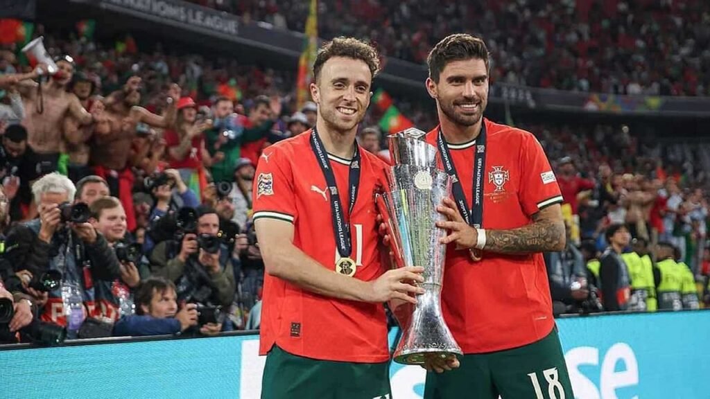 نيفيز يخلد ذكرى جوتا بالتكفل بعائلته وارتداء قميصه مع المنتخب