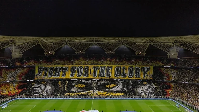 اعتماد تيفو لجماهير الاتحاد قبل قمة النصر