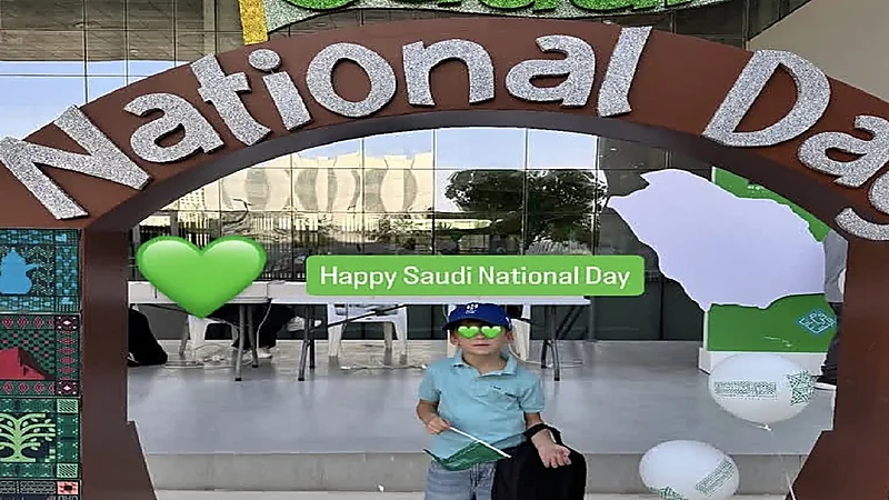 ابن انزاغي يحتفل باليوم الوطني